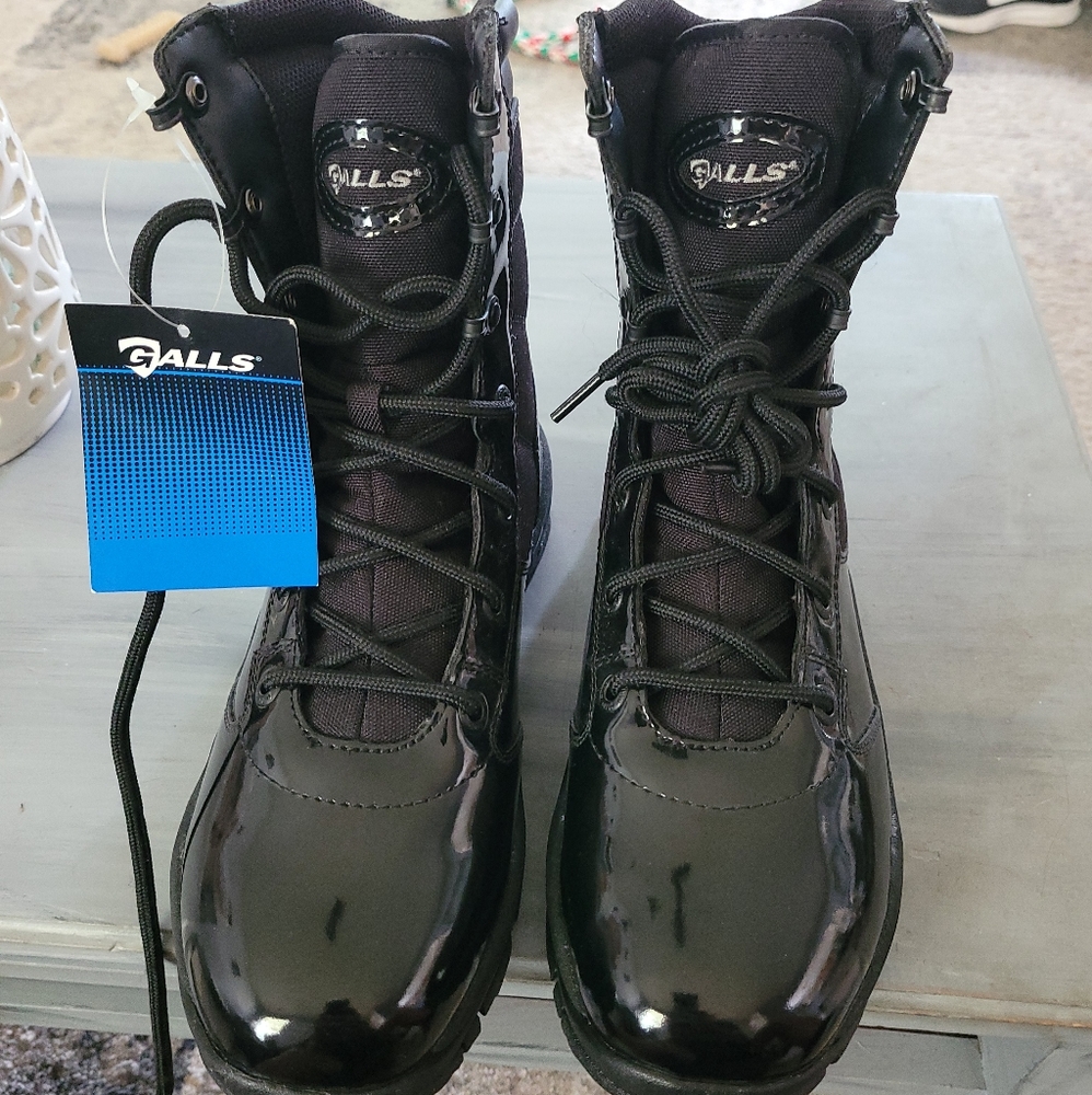 NWOB GALLS 8" HI GLOSS DUTY BOOTS SIZE 9M